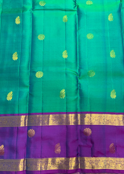 Pure Kanchipuram Silk Saree Light Green Colour with Rettai Pettu Border