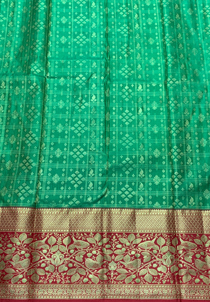 Light Green Colour Soft Kanchi Tissue Pattu Saree with Red border