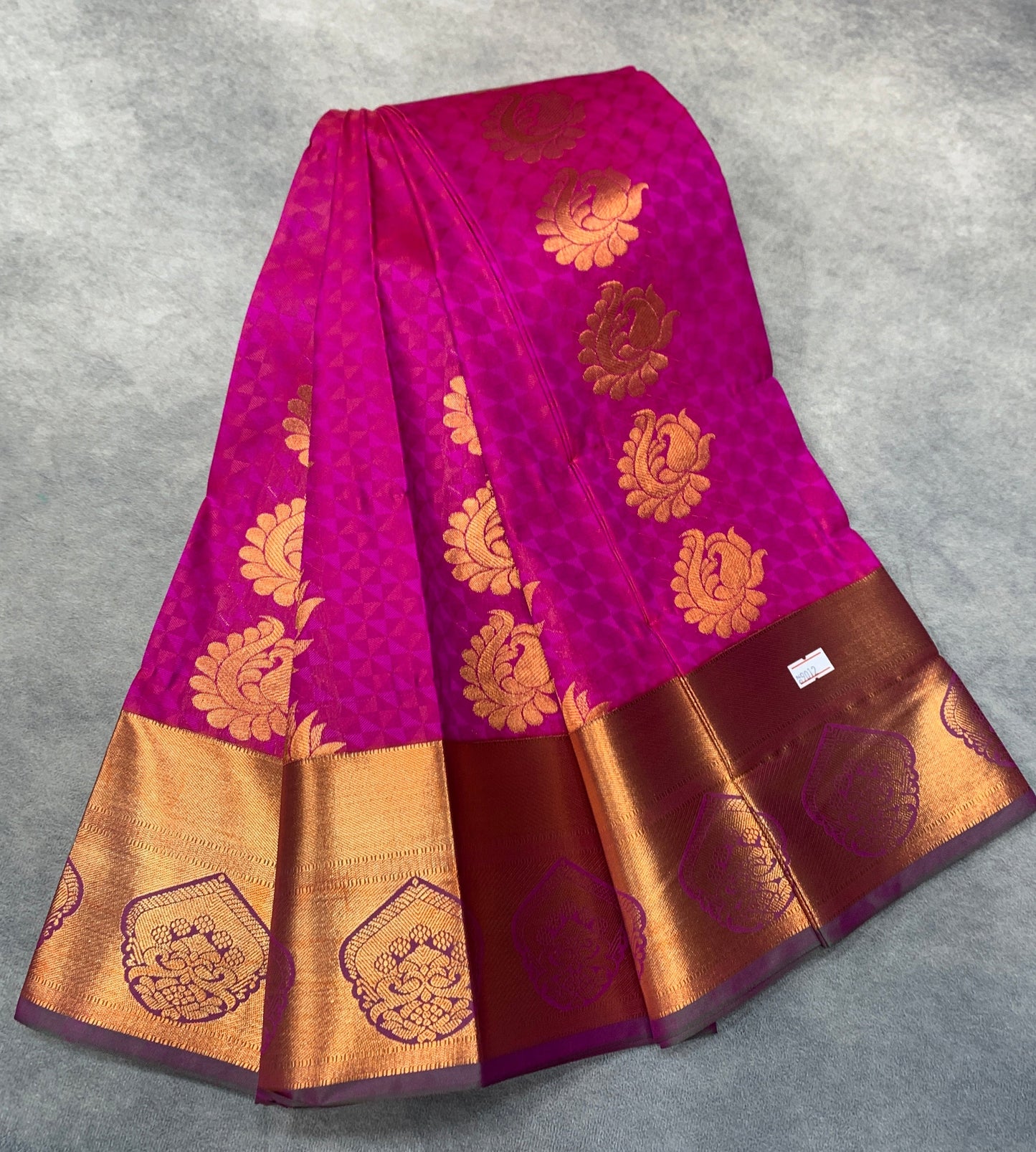 Vegan Silk Saree Pink Colour Saree with Copper Border