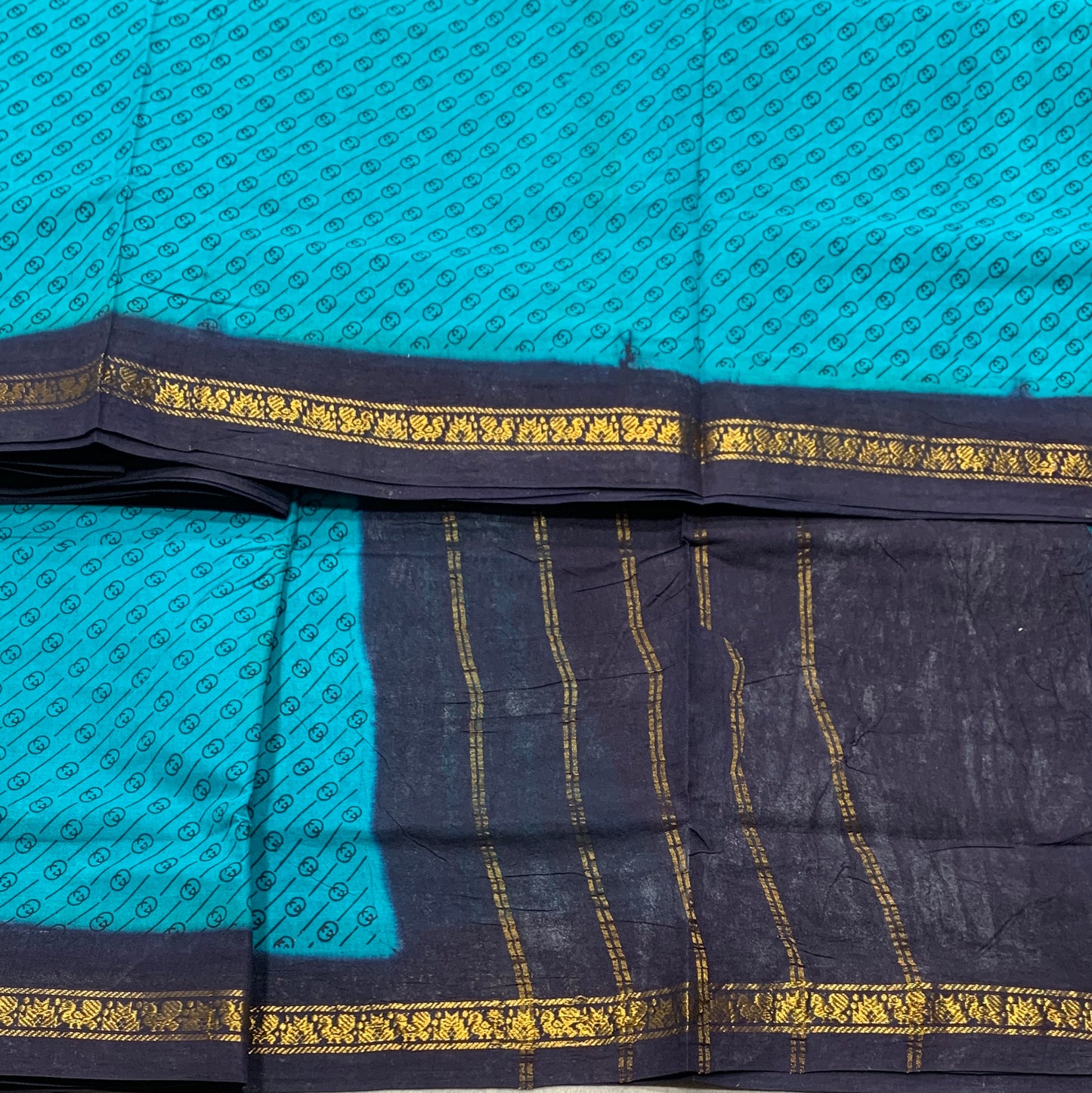 9 yards Cotton Saree Rama Green Colour with Navy Blue Border