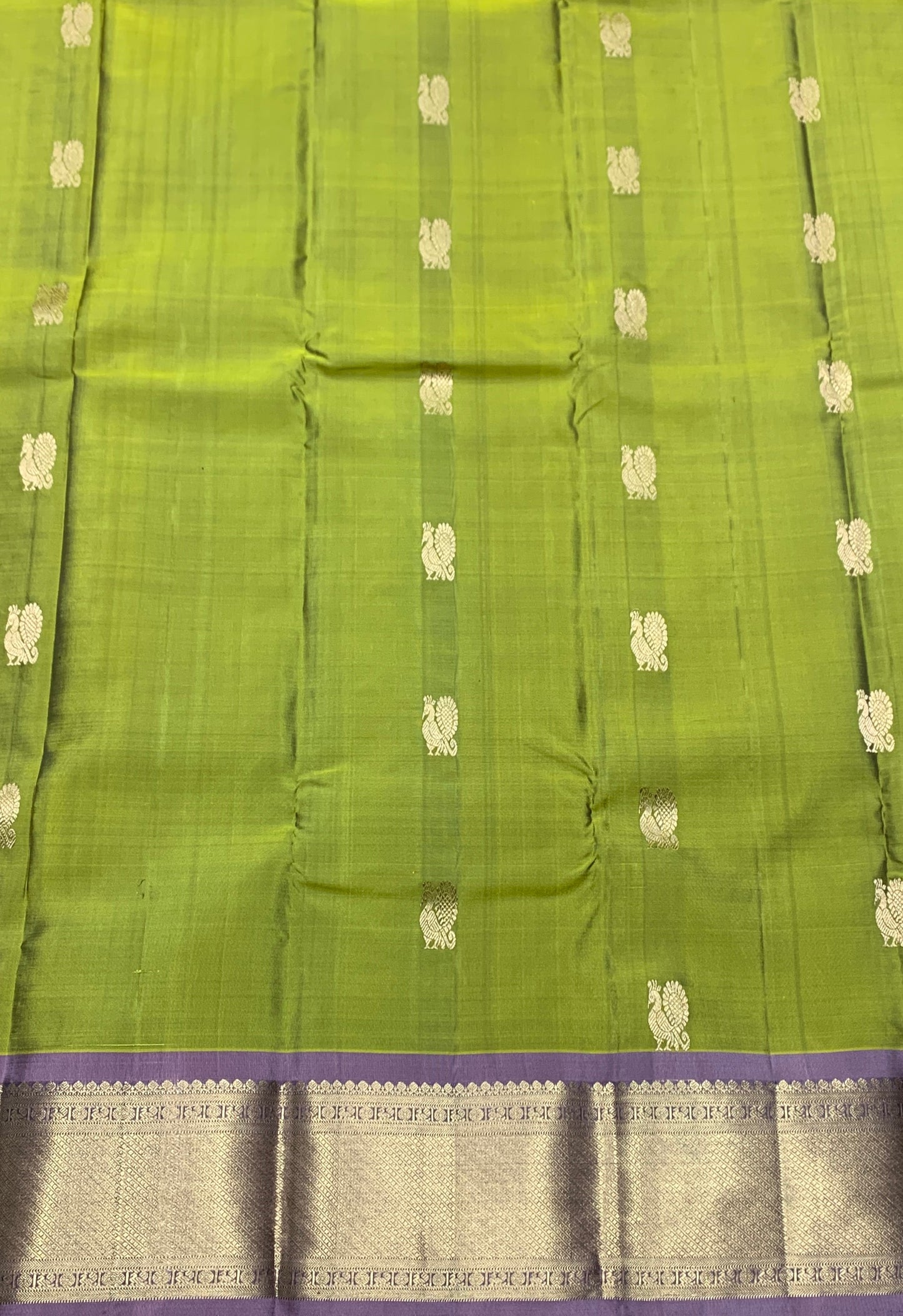 Pure Kanchipuram Silk Saree Olive Green Colour with Light Lavender Border