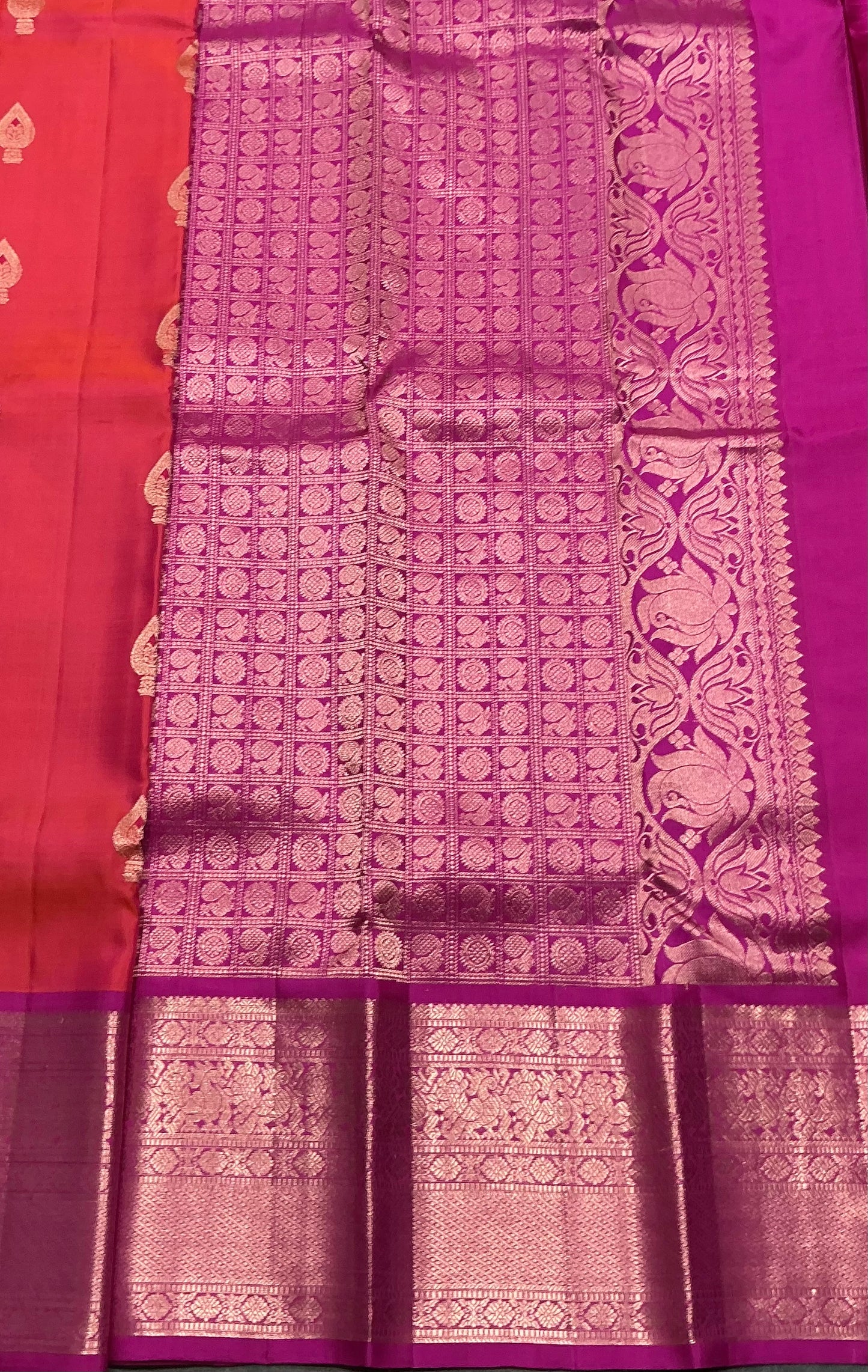 Pure Kanchipuram Silk Saree Peachish Pink Colour with Pink Boder