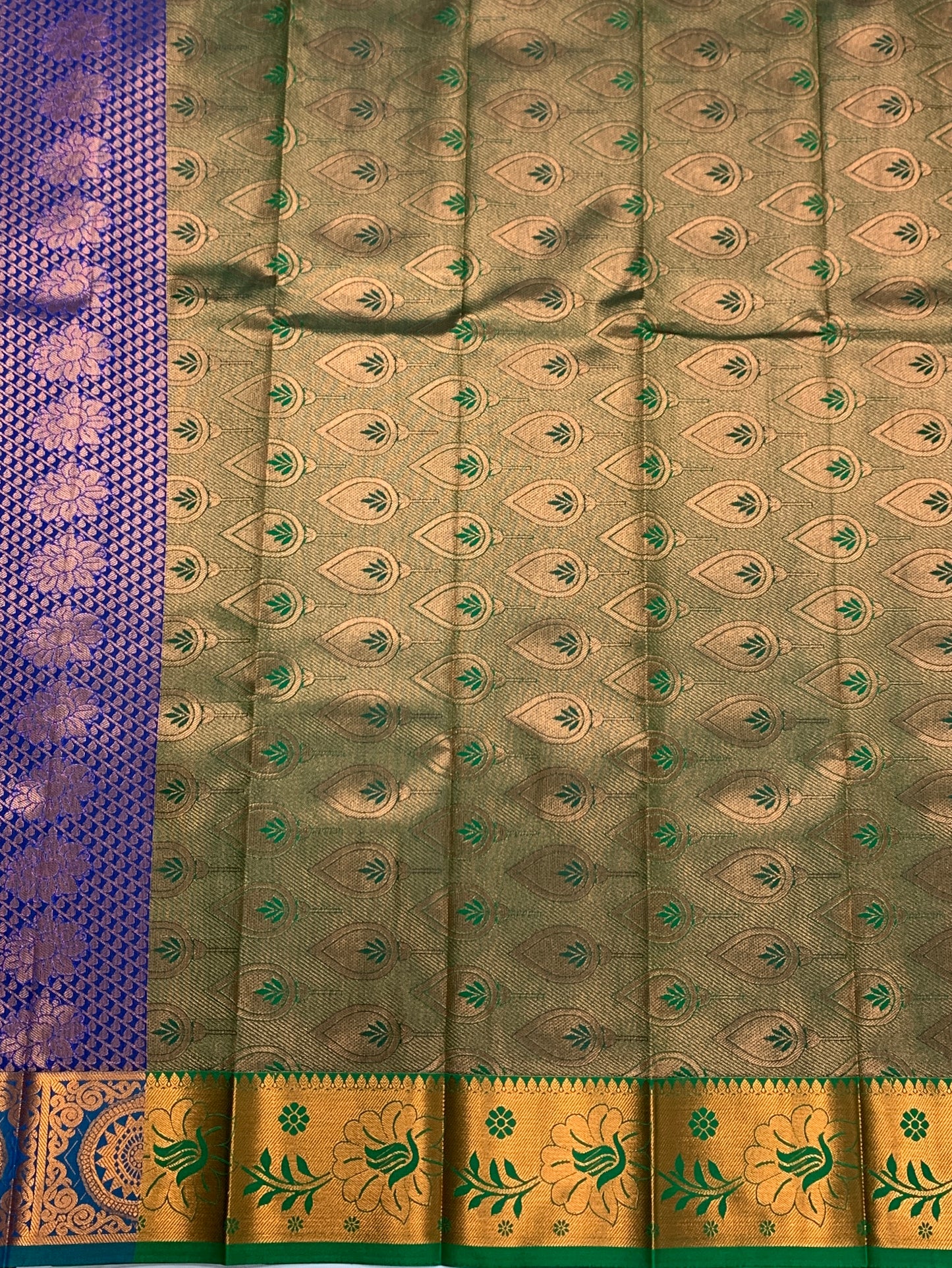 Vegan Silk Saree Violet with Rama Blue and Floran Design