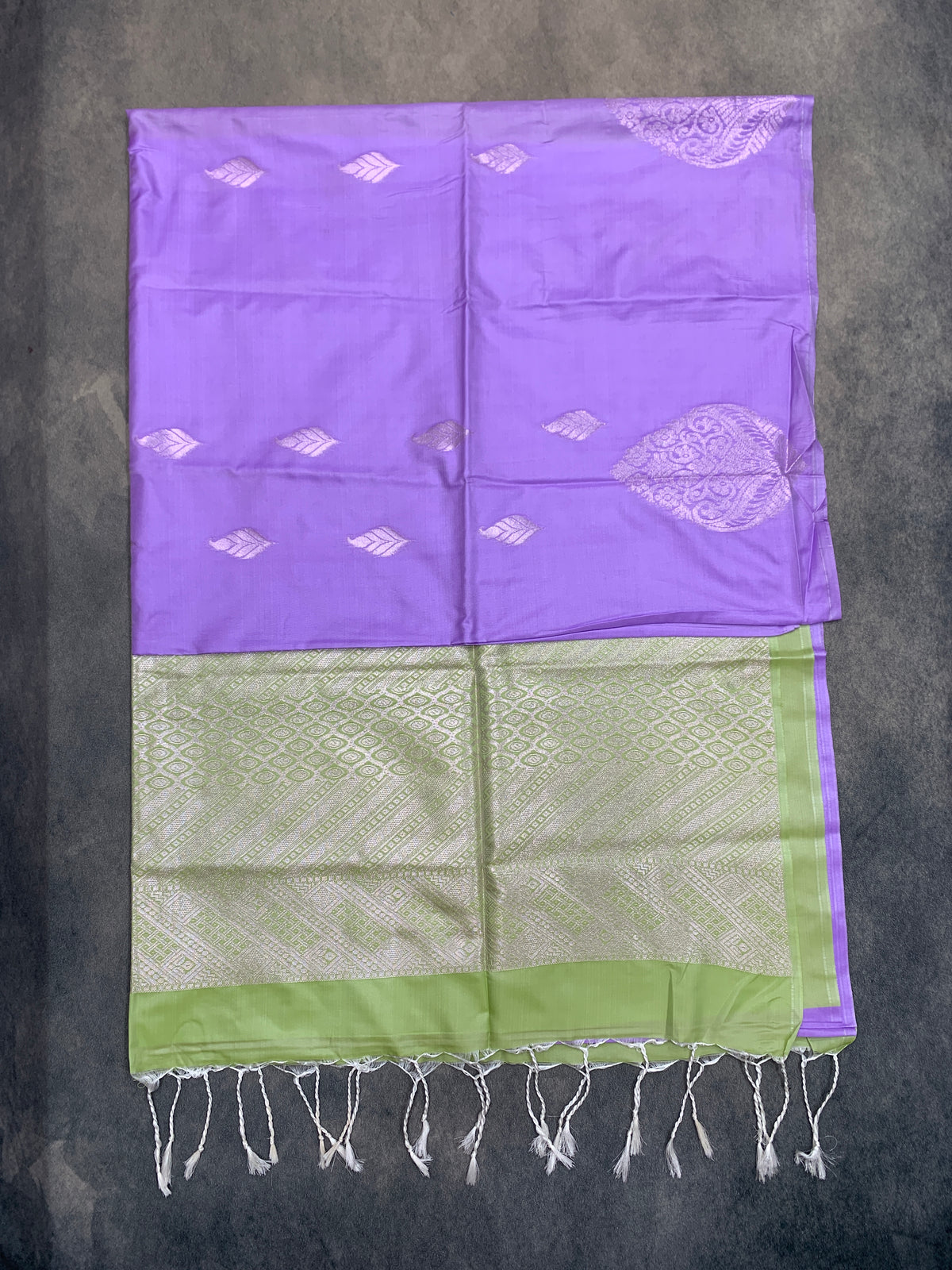 Art Silk Saree Lavender Colour with Borderless