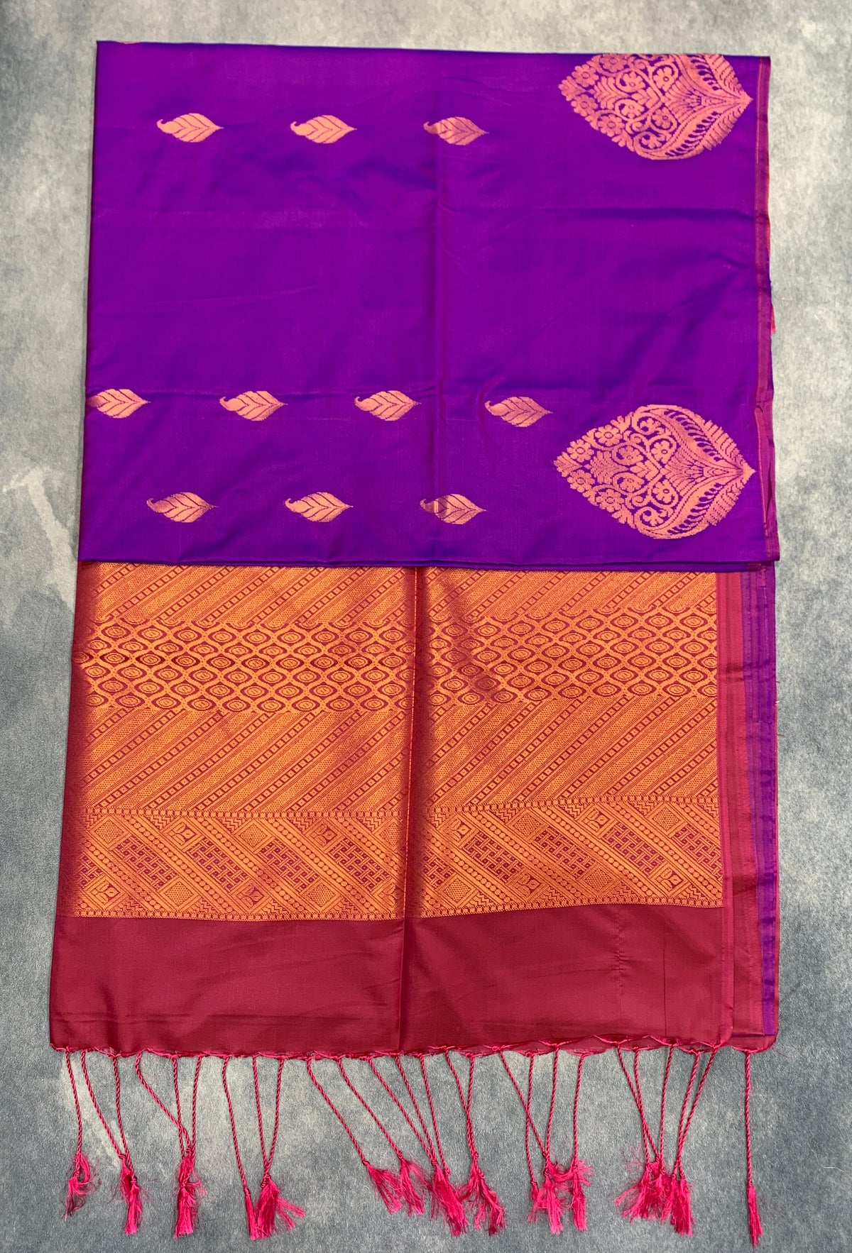 Art Silk Saree Magenta Colour with Borderless