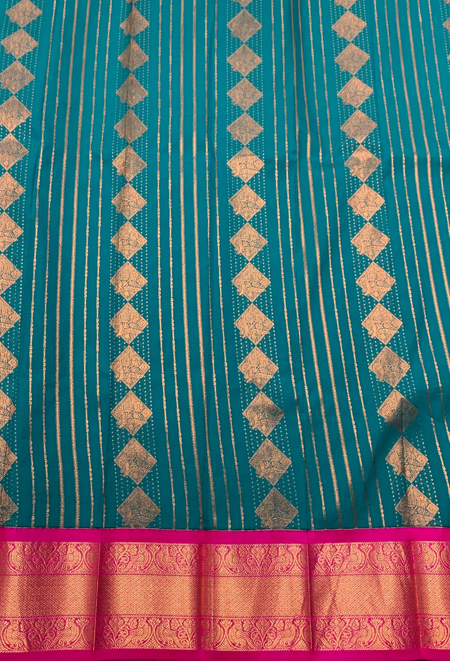 Vegan Silk Saree Peacock Blue Colour Saree with Pink Colour Contrast Border