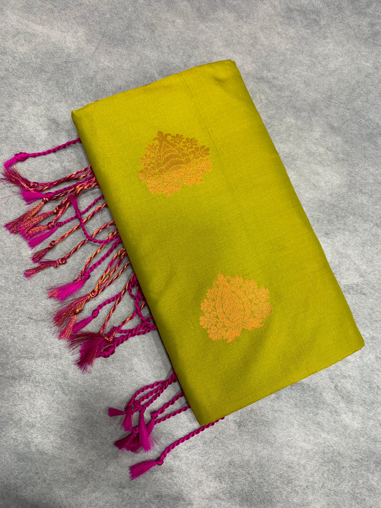 Soft Vegan Silk Saree Lime Green Colour with Pink and Copper Border