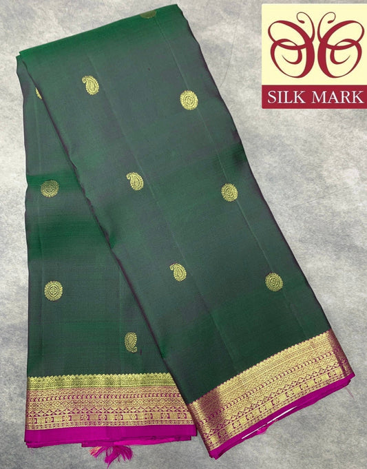 Pure Kanchipuram Silk Saree Green Colour with Golden Pink Border