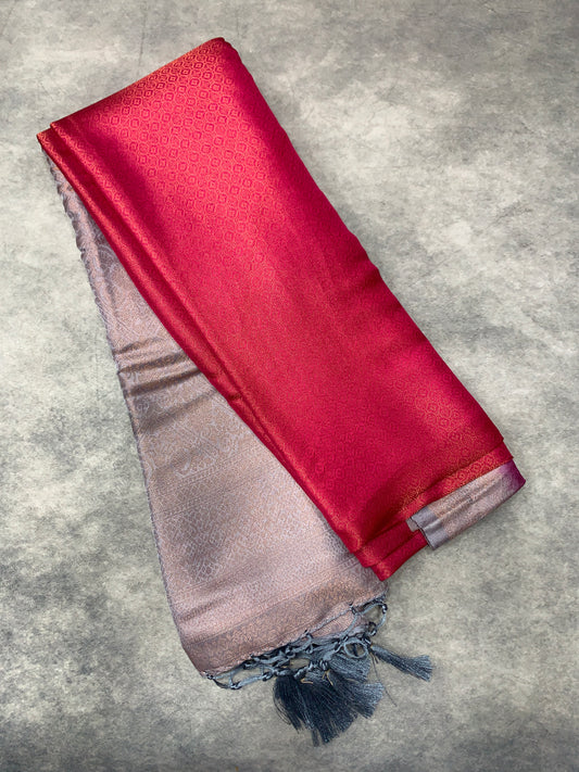 Soft Silk Saree Pink Colour with Gray Pallu