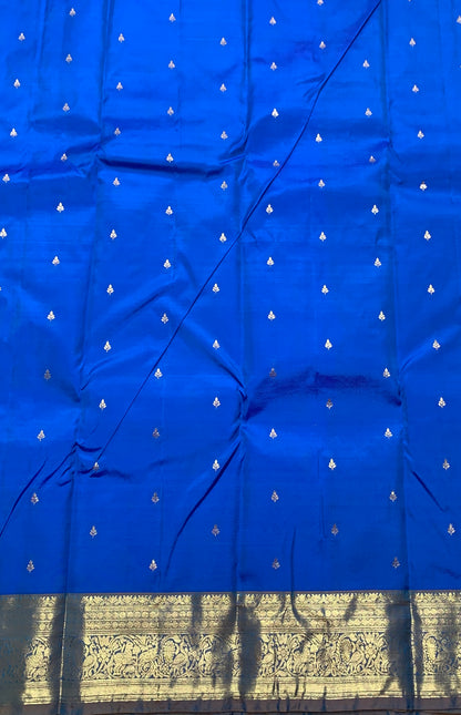 Pure Kanchipuram Silk Saree Blue Colour with Contrasting Light Blue Border and Gold Detailing