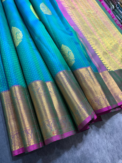 Pure Kanchipuram Silk Peacock Green Colour with Purple Border