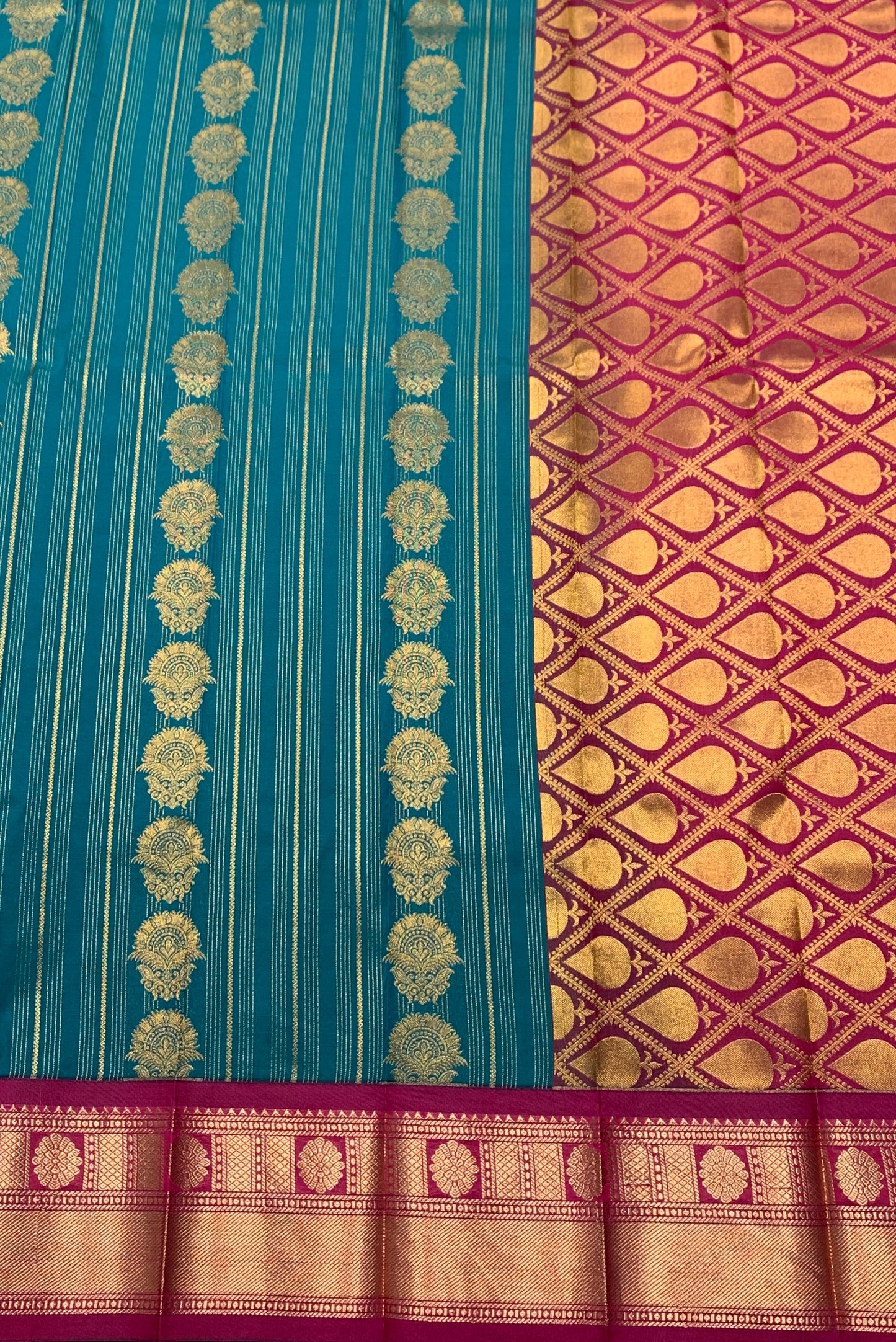 Vegan Silk Saree Teal Green Colour Saree with Pink Colour Contrast Border