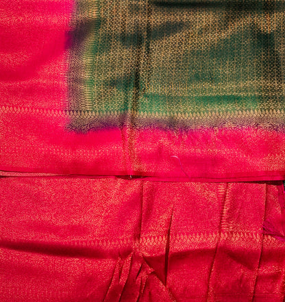 Green shade kuberra pattu with Pink Pallu