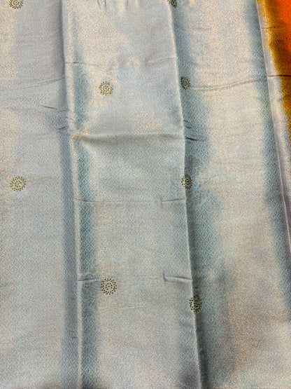 Gray shade kuberra pattu with Orange Pallu