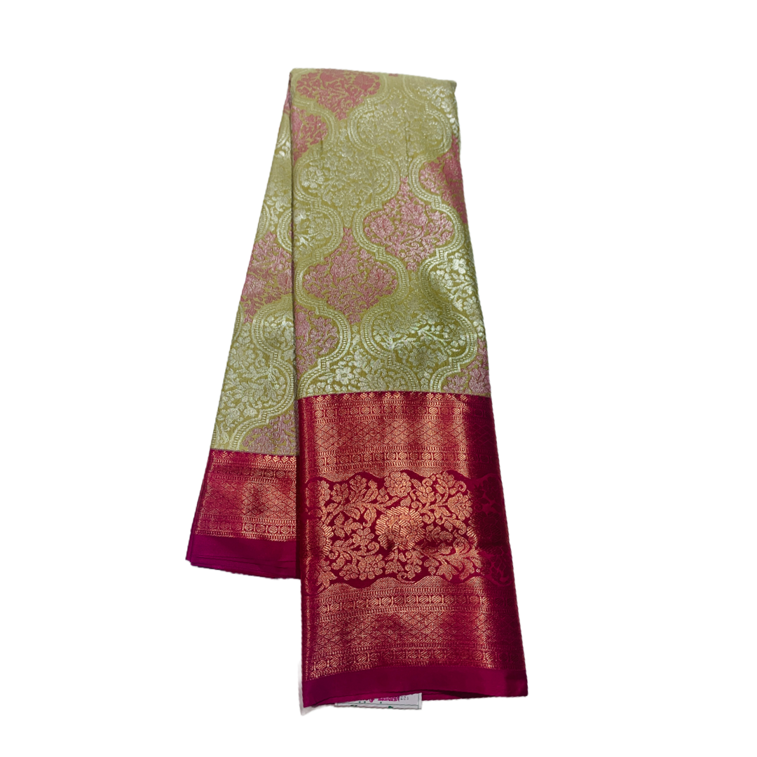 Green shade Soft kanchi pattu with Pink Border.