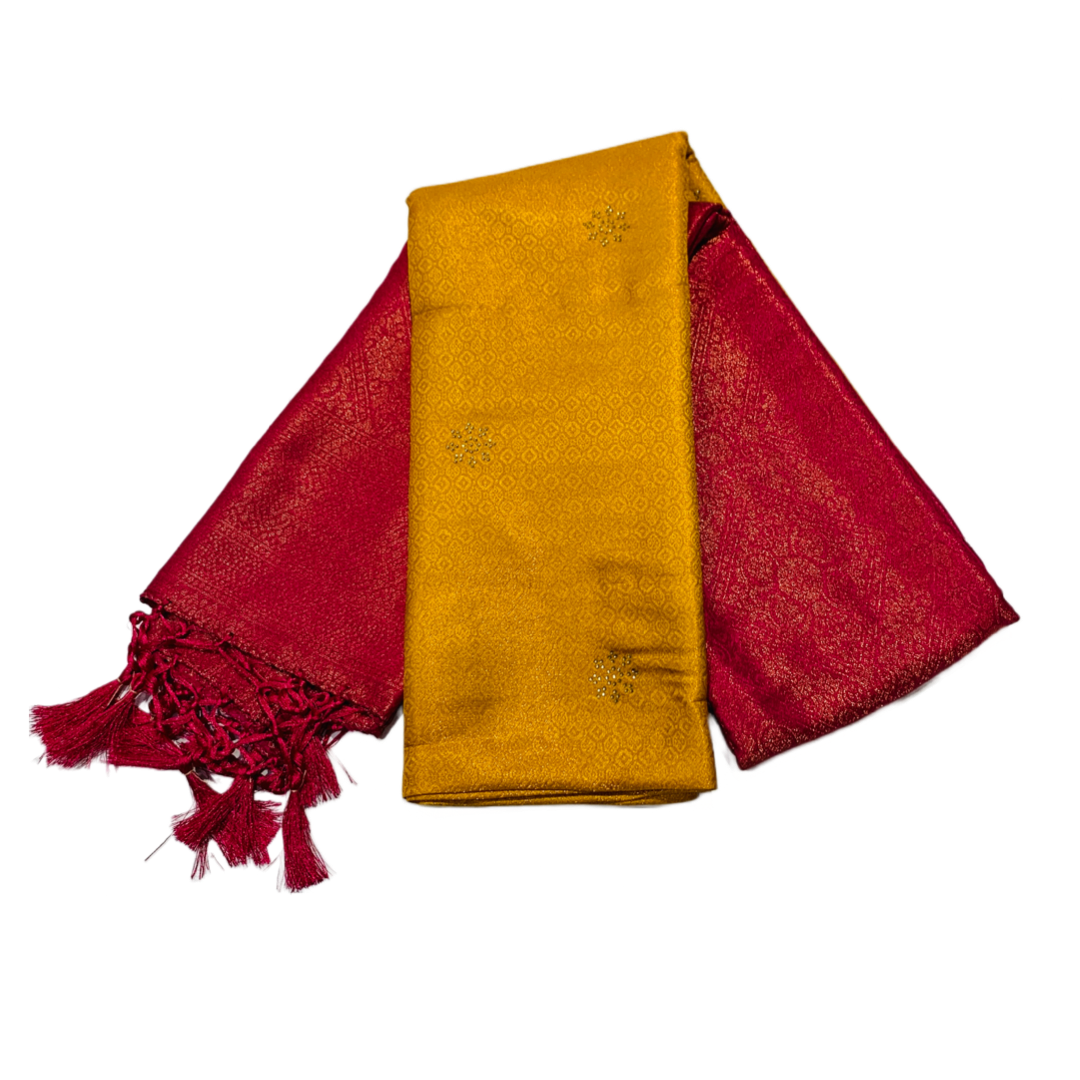 Golden Yellow shade kuberra pattu with Pink Pallu