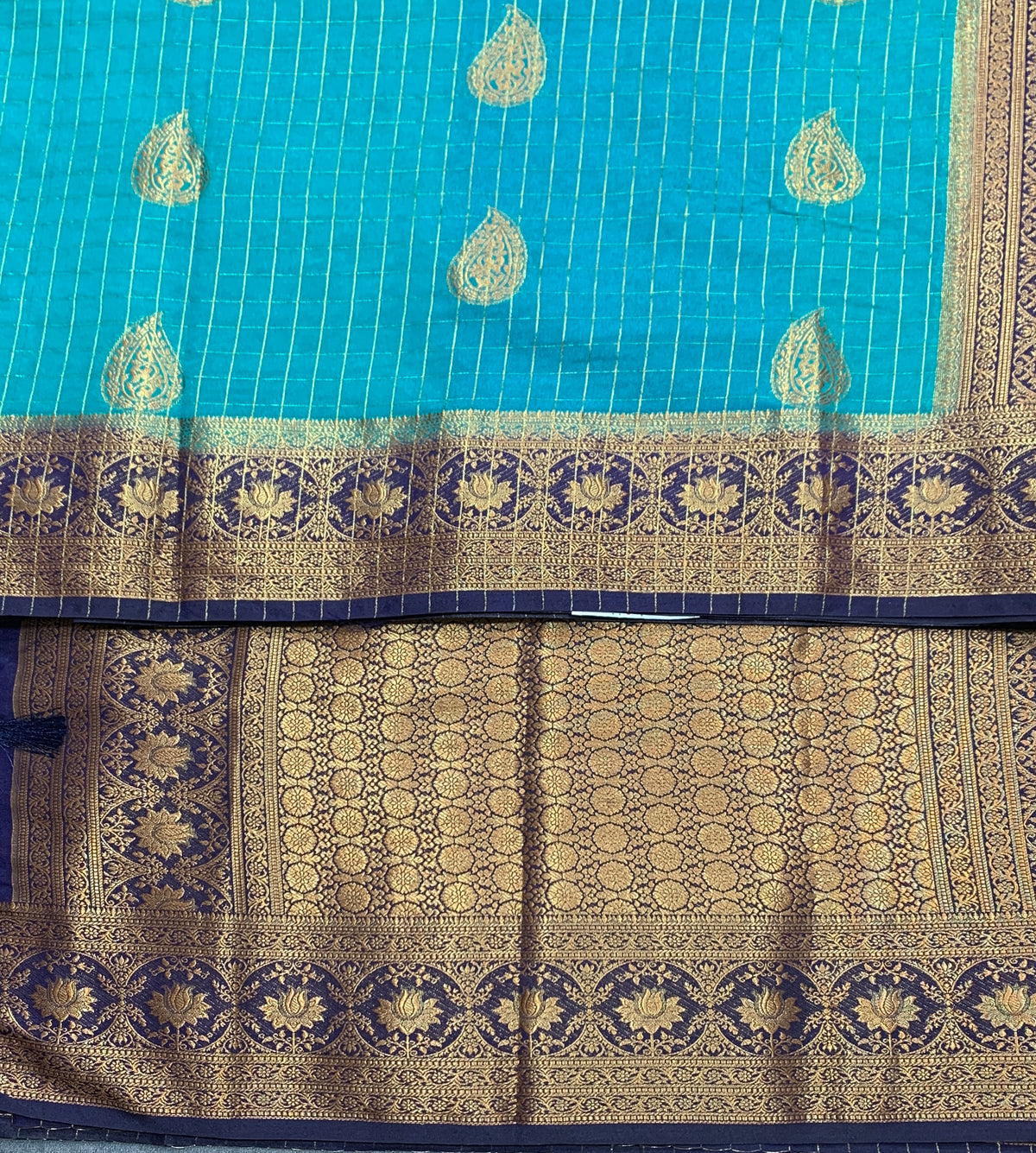 Georgette Saree Sapphire Colour with Navy Blue Colour Border