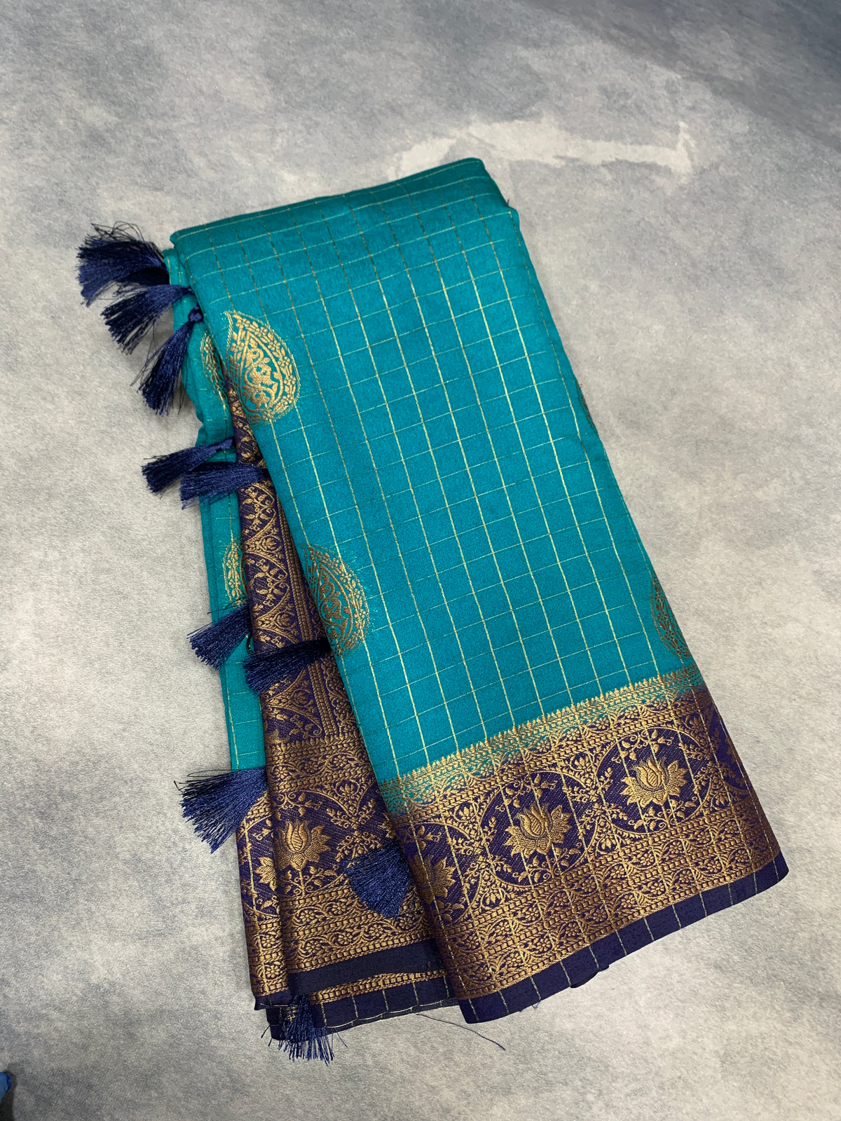 Georgette Saree Sapphire Colour with Navy Blue Colour Border