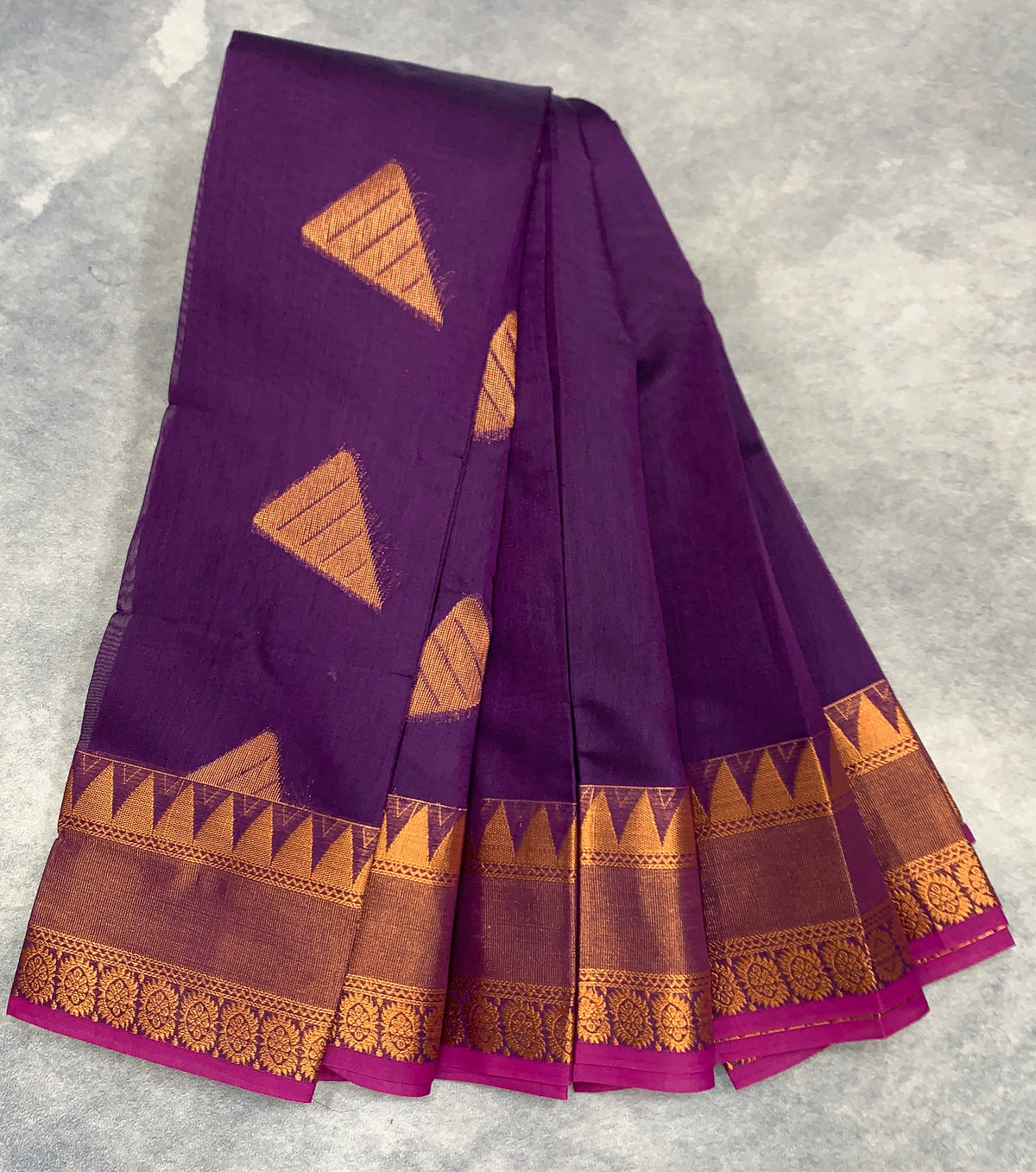 Magenta Colour Silk Cotton Saree with Copper Zari Border