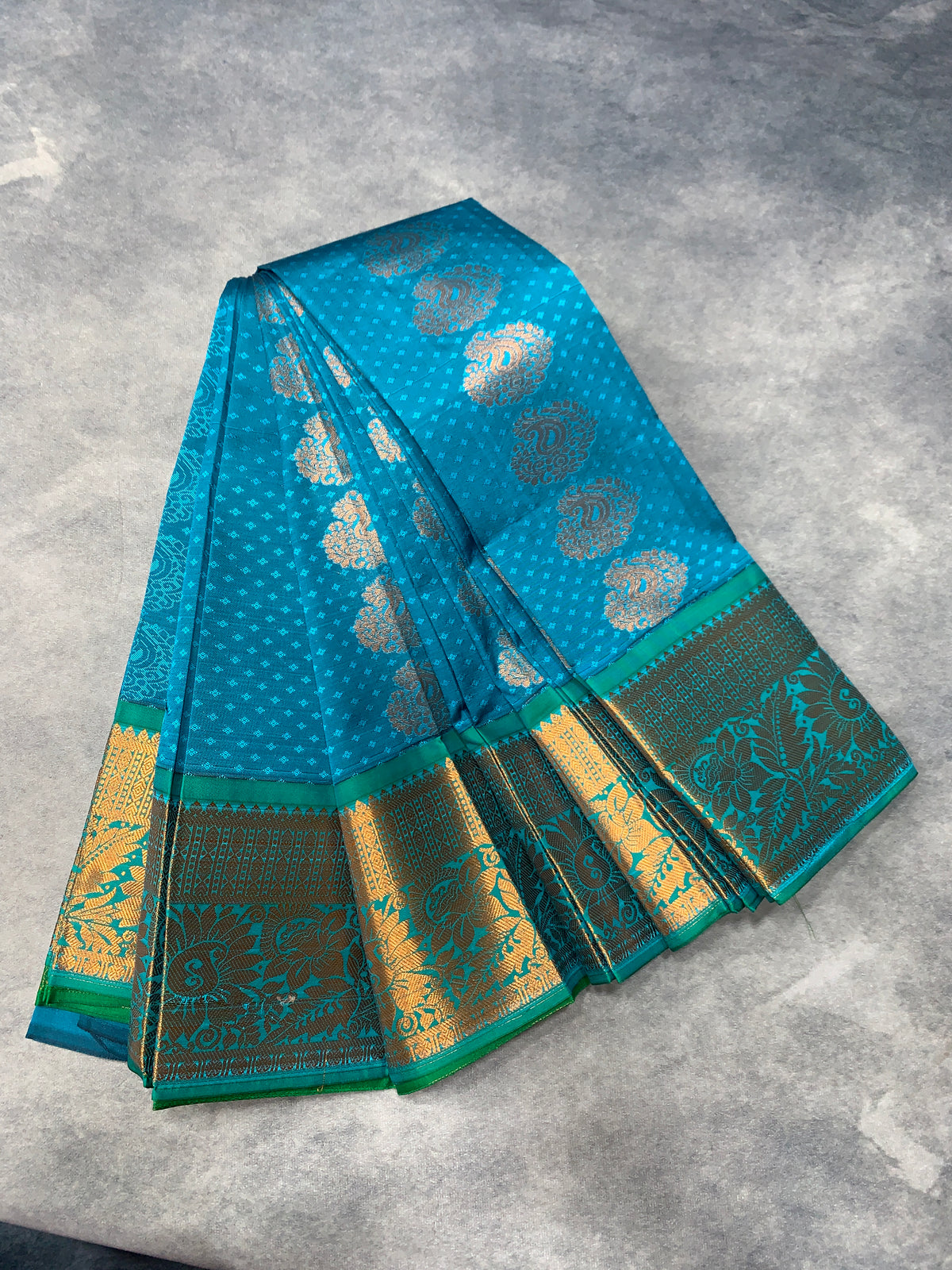 Vegan Silk Saree Rama Green Colour Saree with Copper Border