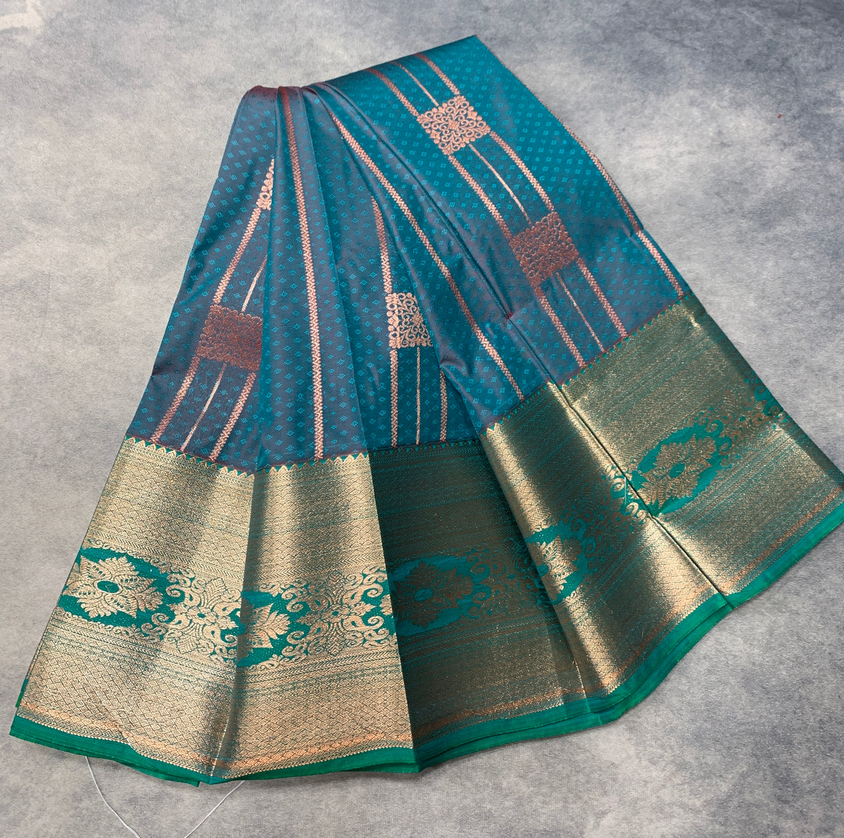 Vegan Silk Saree Rama Green Colour Saree with Copper Border