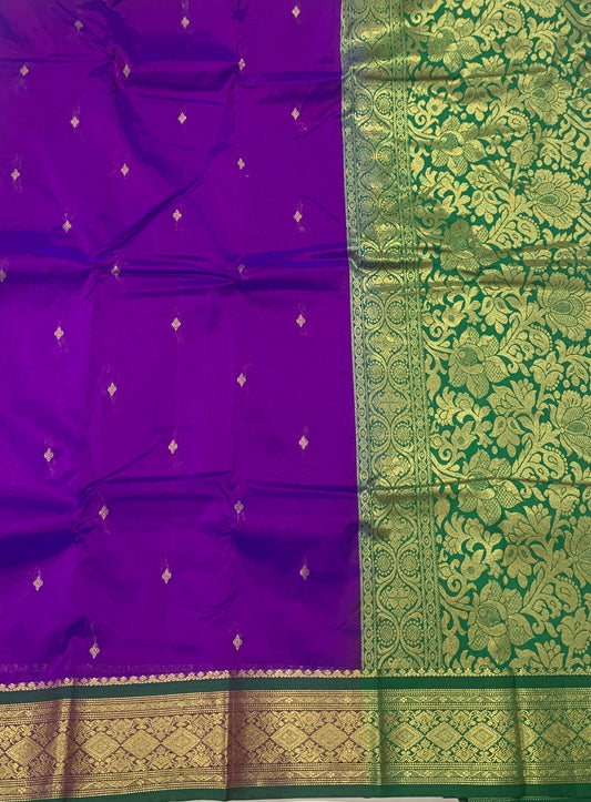 Lavender shade saree with Sliver and Green Border