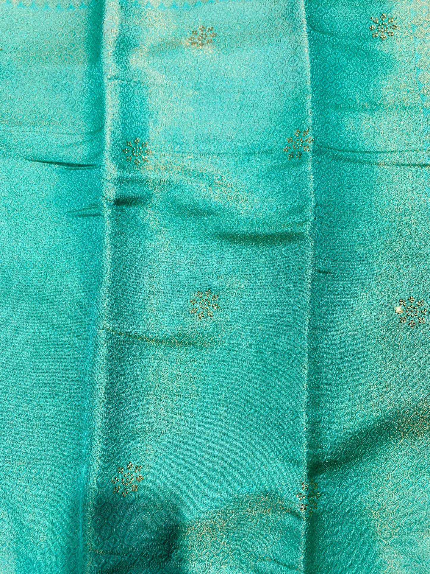 Light Green shade kuberra pattu with Pink Pallu