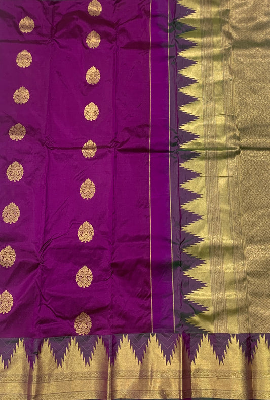 Pure Kachipuram Silk Saree Lavendar Colour Flower Motifs