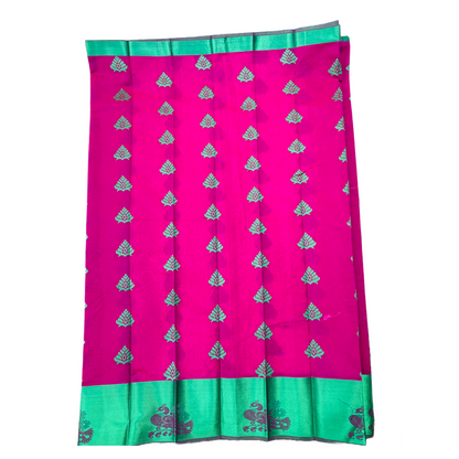 Magenta shade silk cotton Saree with Big Green Border