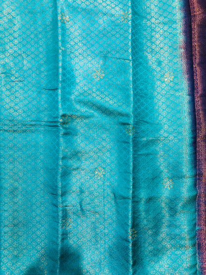 Pepsi Blue shade kuberra pattu with Navy Blue Pallu