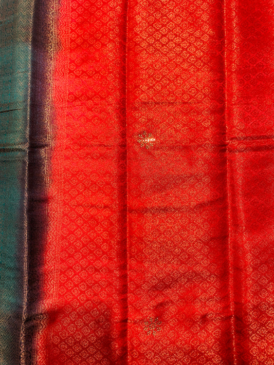 Red shade kuberra pattu with Green Pallu