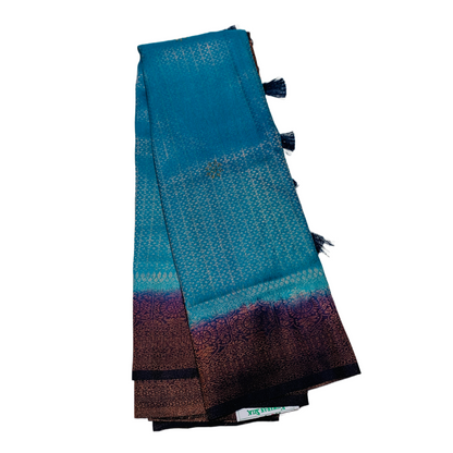 Sky Blue shade kuberra pattu with Navy Blue Pallu