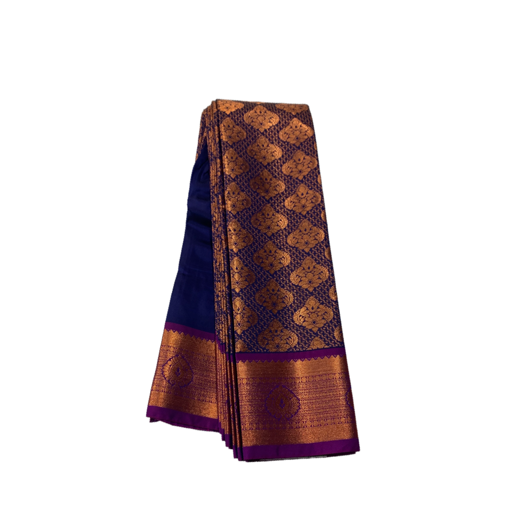 Violet shade Soft kanchi pattu with Copper Border.