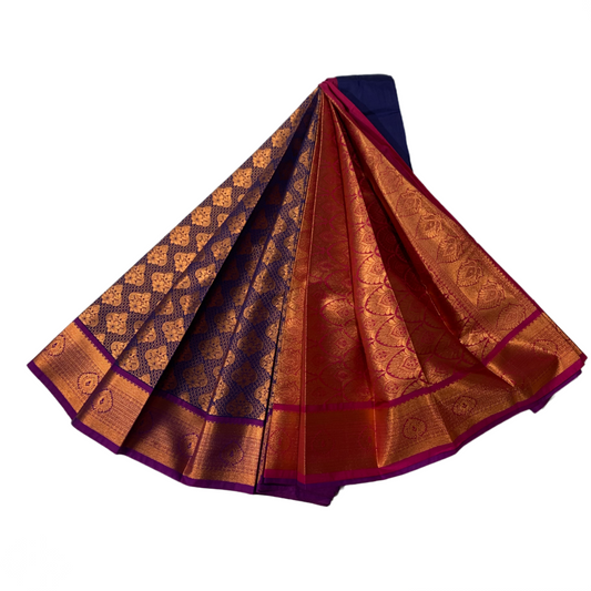 Violet shade Soft kanchi pattu with Copper Border.