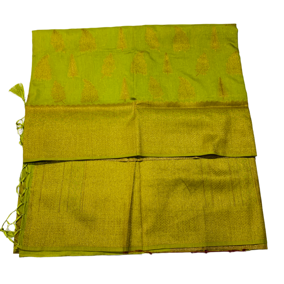 Yellow Green shade kuberra pattu with Golden Pallu